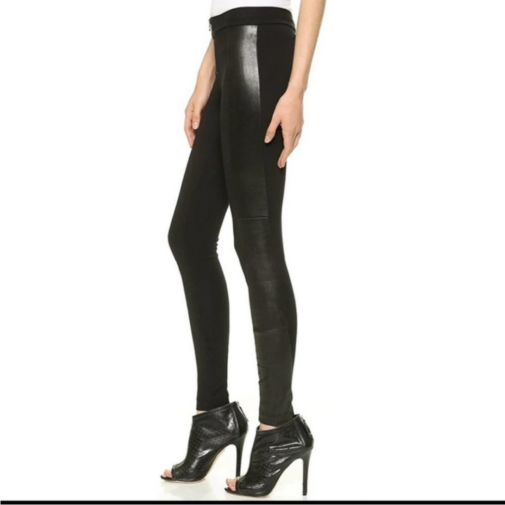Alice + Olivia Black Front Zip Side Panels
Leather Ponte Leggings